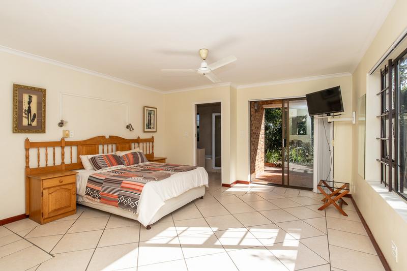 4 Bedroom Property for Sale in Bergvliet Western Cape